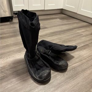 NEOS Overshoes Size M